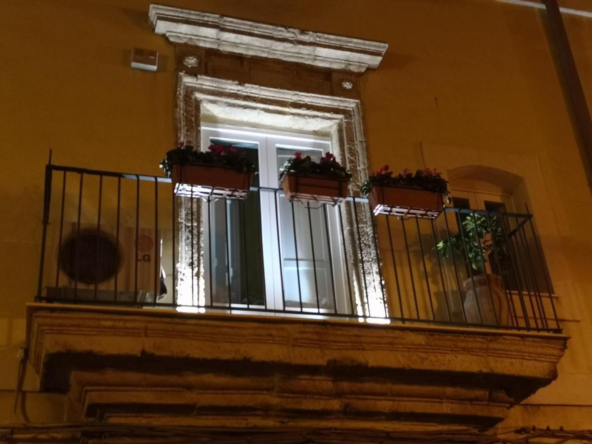 Palazzo Gioffre Гела Экстерьер фото